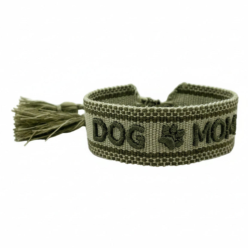 DOG MOM – tkana, haftowana bransoletka typu statement
