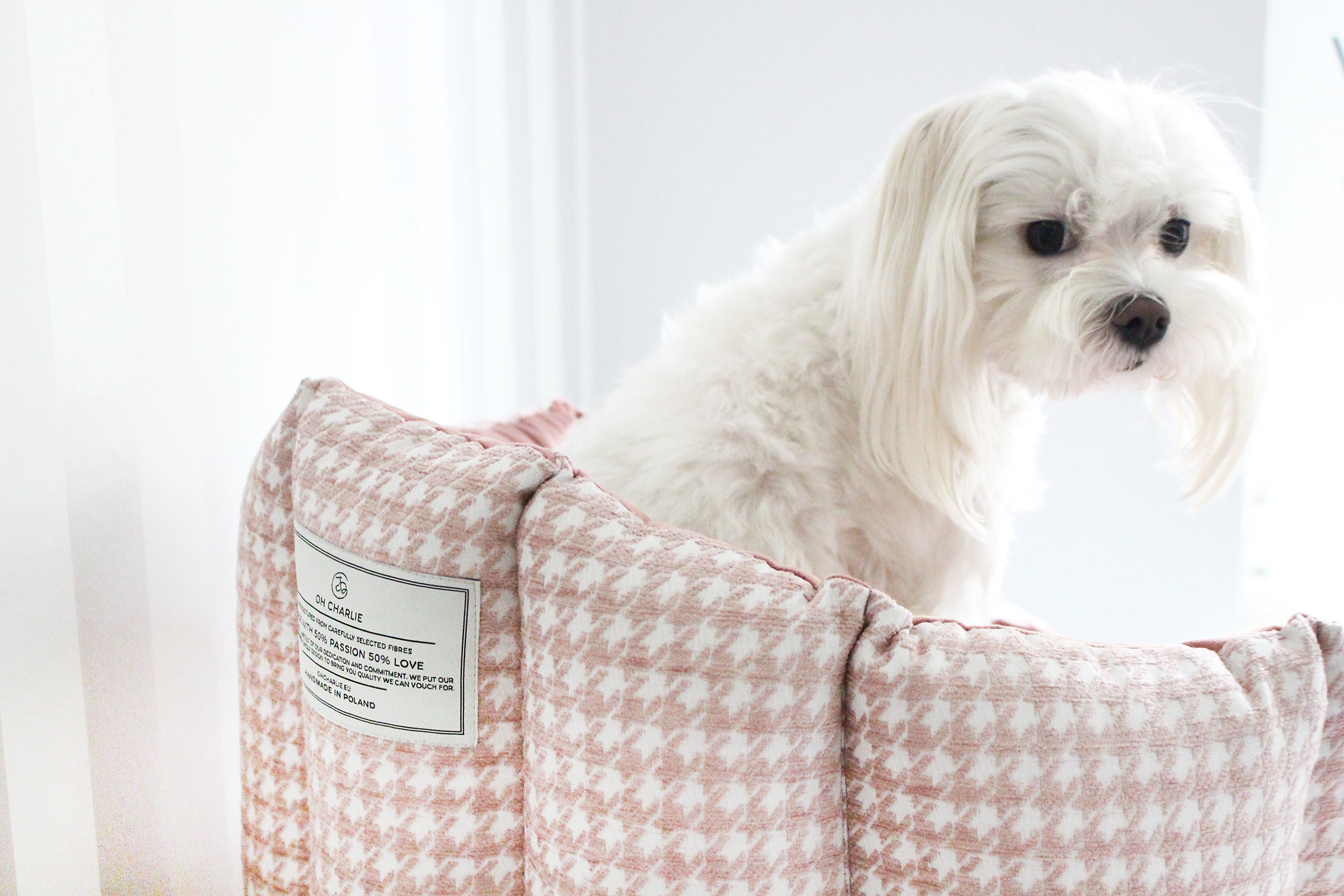 Glamour Luxury Dog Bed, Pink